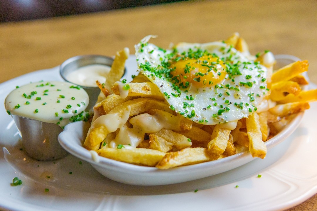 Crispy Fries w/ Egg