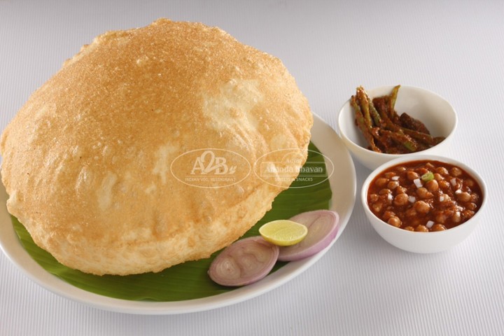 CHOLE BHATURE