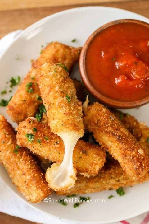 6 Mozzarella Sticks