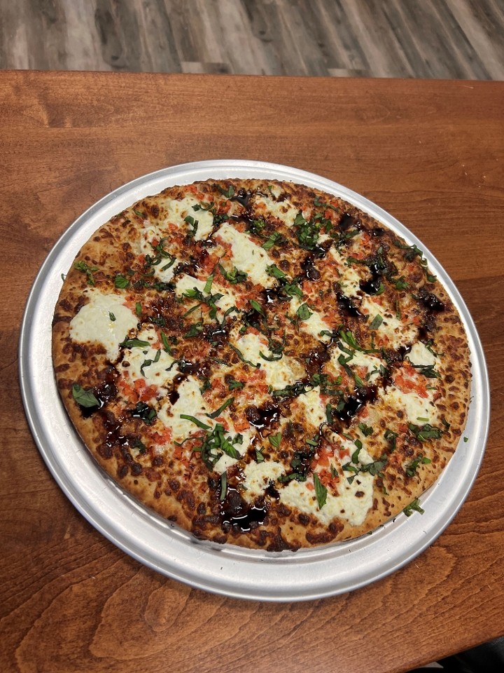 White Caprese Pizza 14 inch