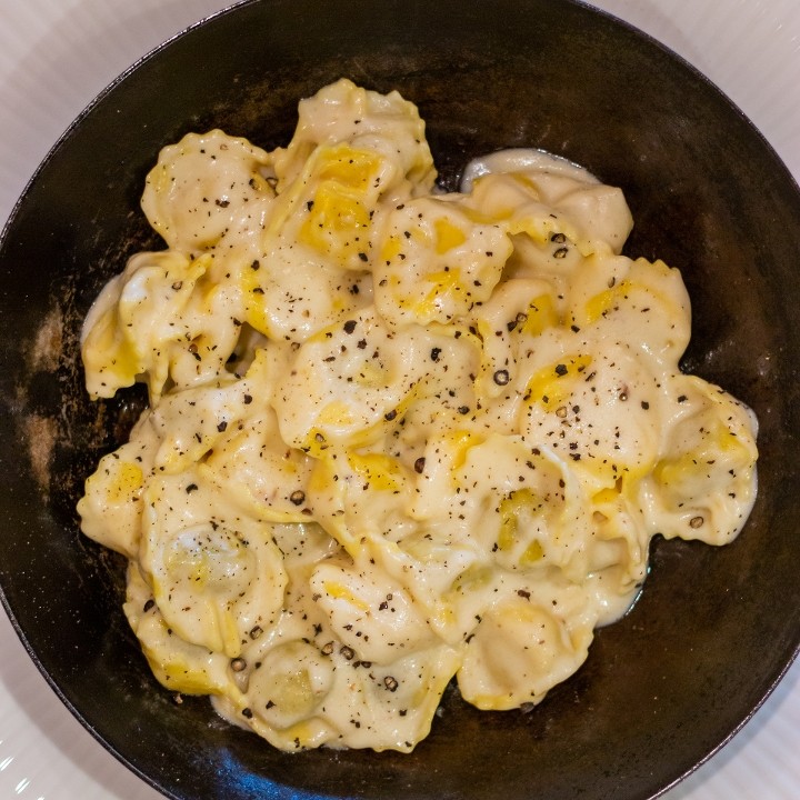 Tortellini Alfredo w/ Peas