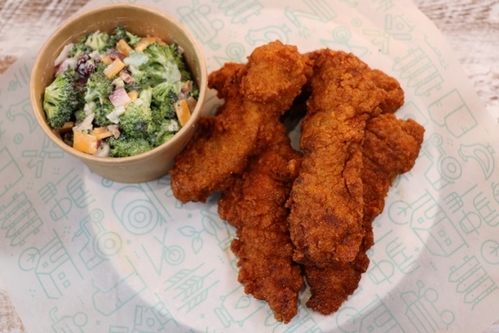 3 Nashville Hot Tenders & Fries