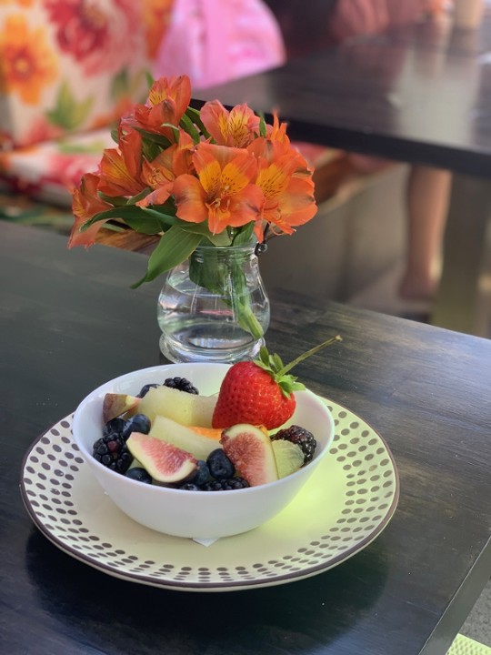 SEASONAL FRUIT BOWL