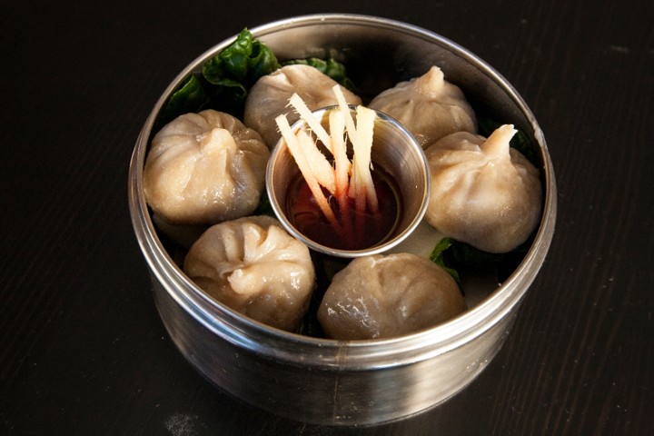 bruce lee bao aka xiaolong bao aka soup dumpling