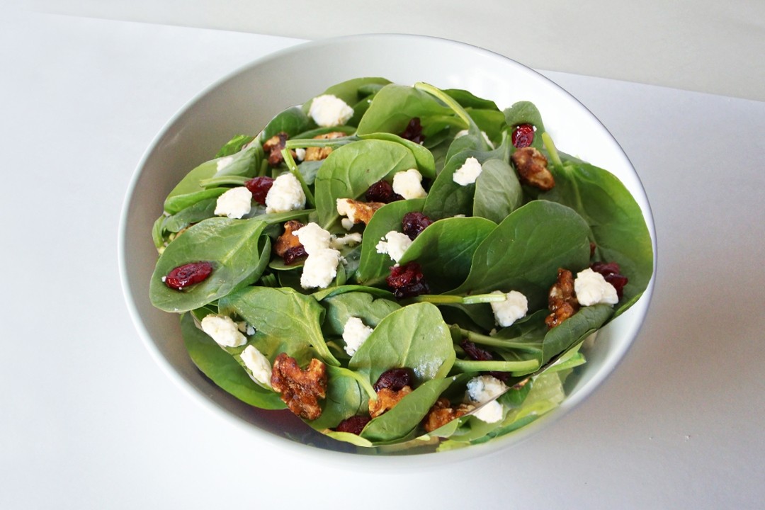 Side Classic Spinach Salad