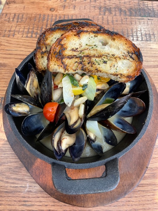 Mussels Bianco