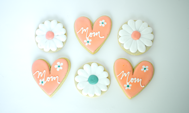 Mother's Day Royal Iced Cookie Set (1/2 dozen)