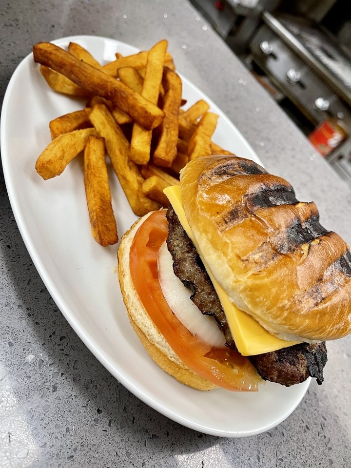 Classic Cheeseburger (with American cheese)