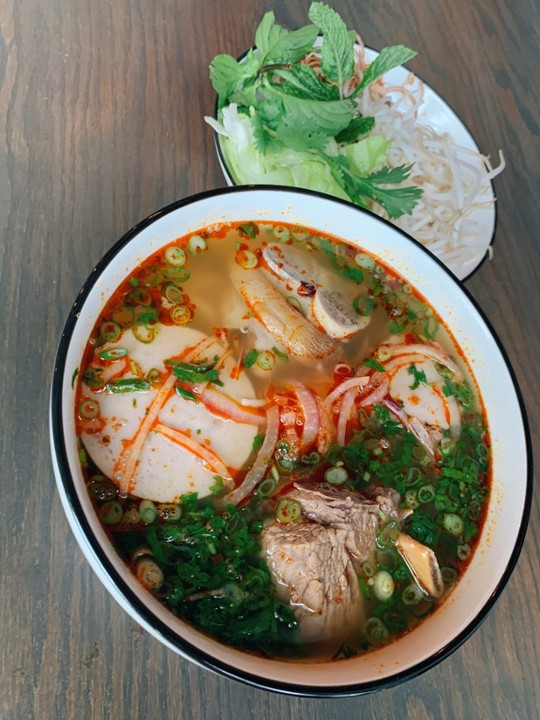 H11. SPICY BEEF NOODLES SOUP