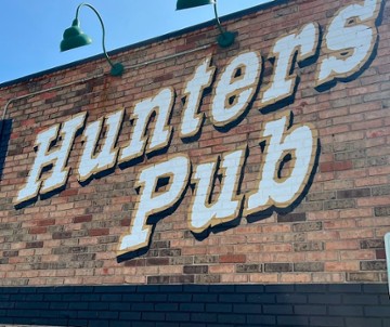 Hunters Pub & Sports Bar