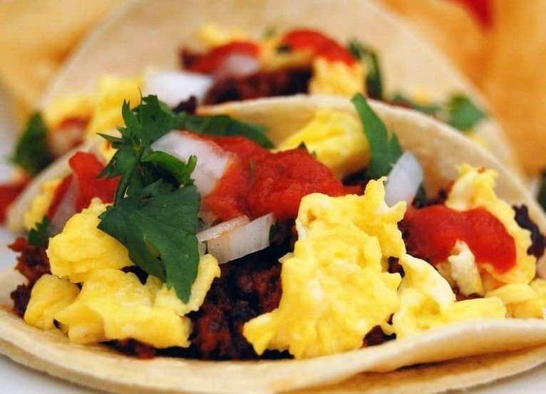 3 Breakfast Tacos w/Meat