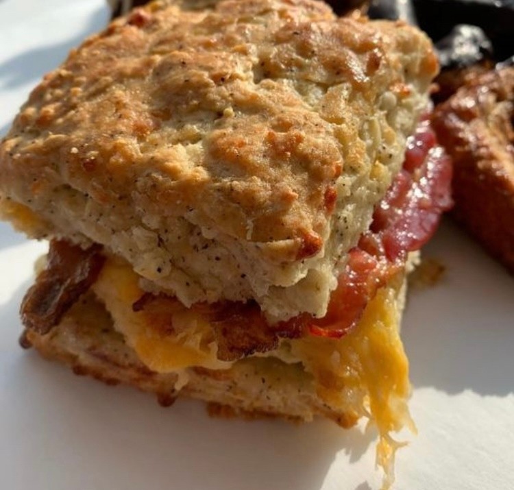 Breakfast sandwich with bacon