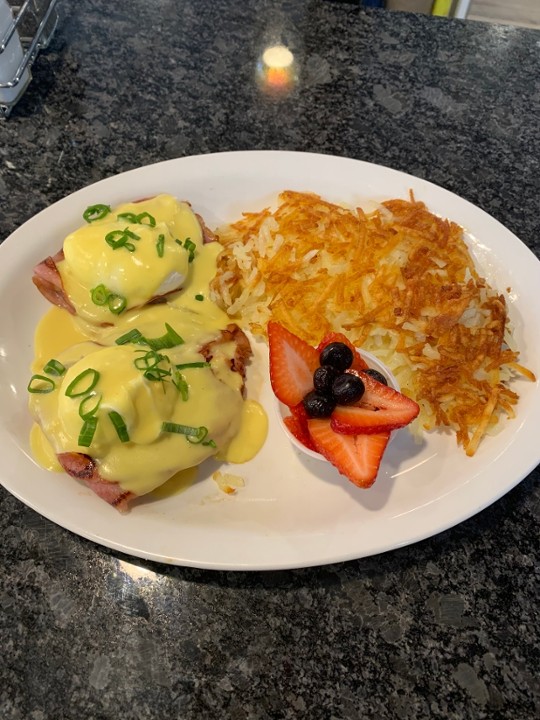 Classic Eggs Benedict