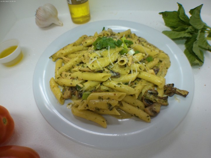 Penne Pasta with Basil Pesto Cream Sauce