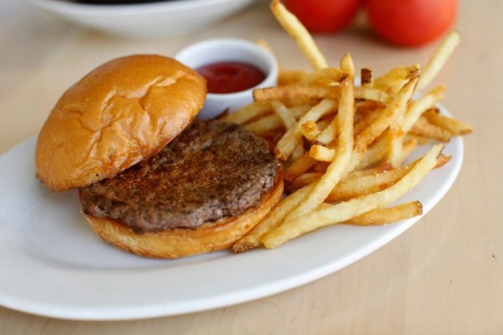 Hamburger & Crispy Fries