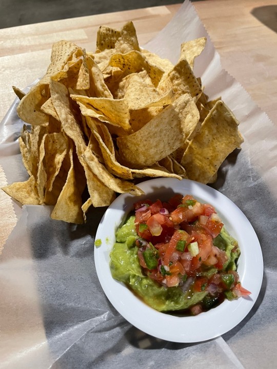 Chips & Guac