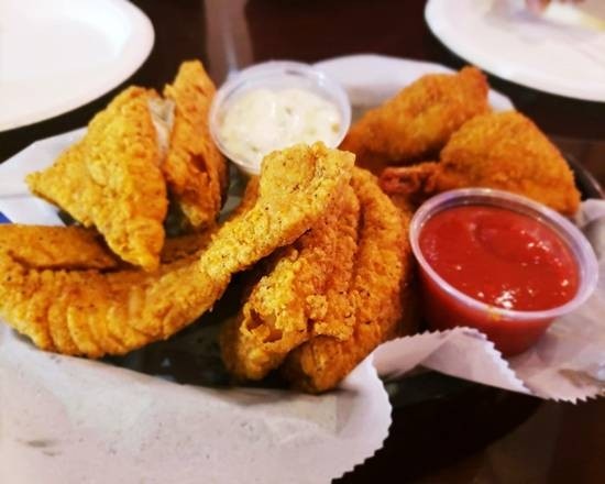 6 Fried Jumbo Shrimp with 2 Fried Fish Fillets with 2 SIDES