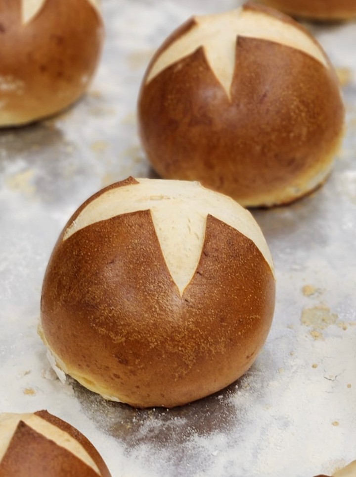 Pretzel buns