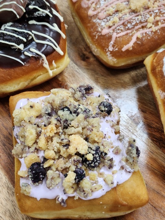Blueberry Crumble Donut- Pareve