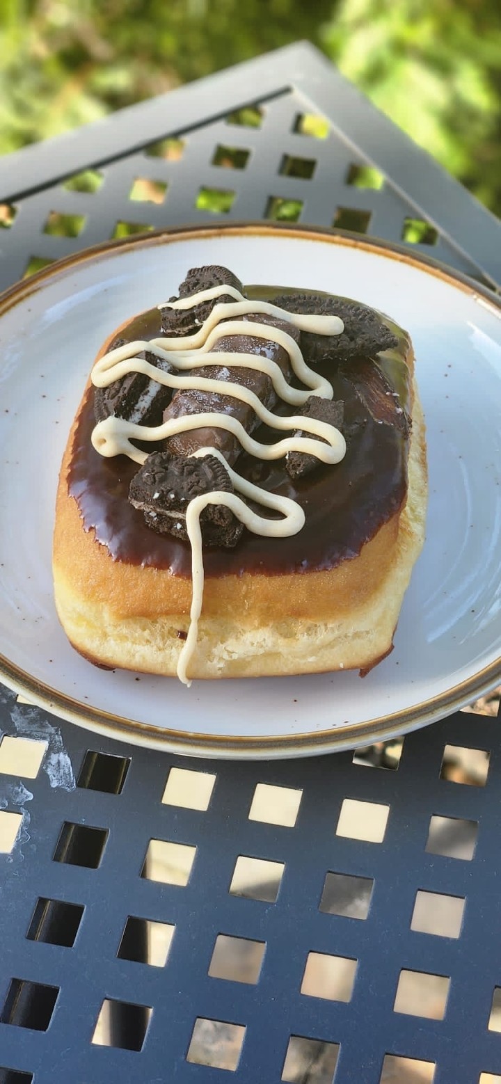 Peanut Butter Oreo Donut- Pareve