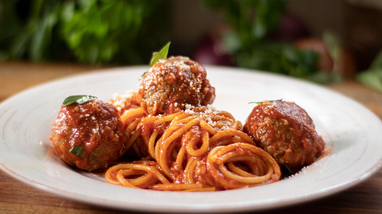 ENTREE Spaghetti & Meatballs