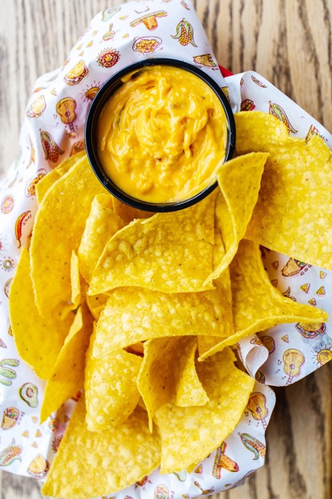 Chips & Queso Dip