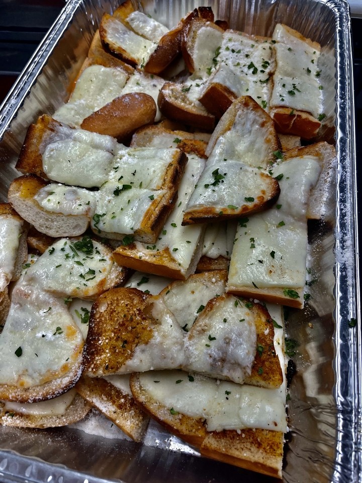 GARLIC BREAD WITH CHEESE C