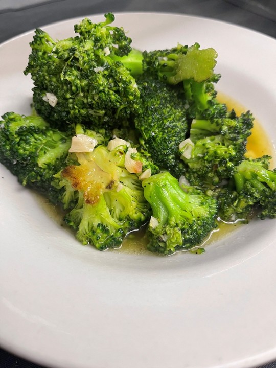 SAUTÉD BROCCOLI