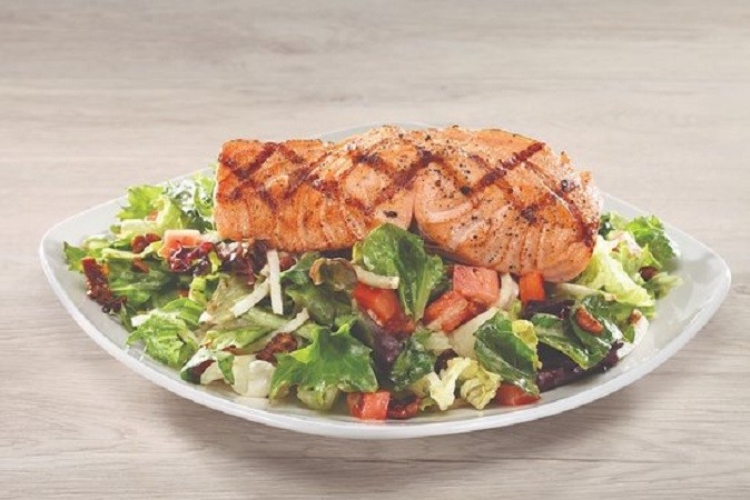 Pgh Grilled Salmon Salad