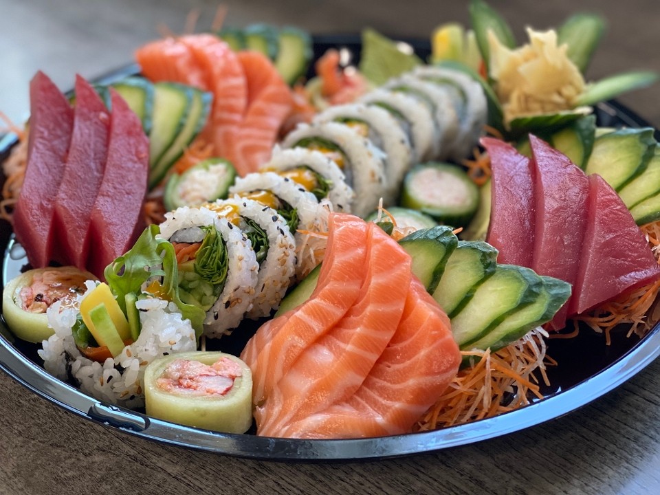 Chef's Choice Sushi Platter SM
