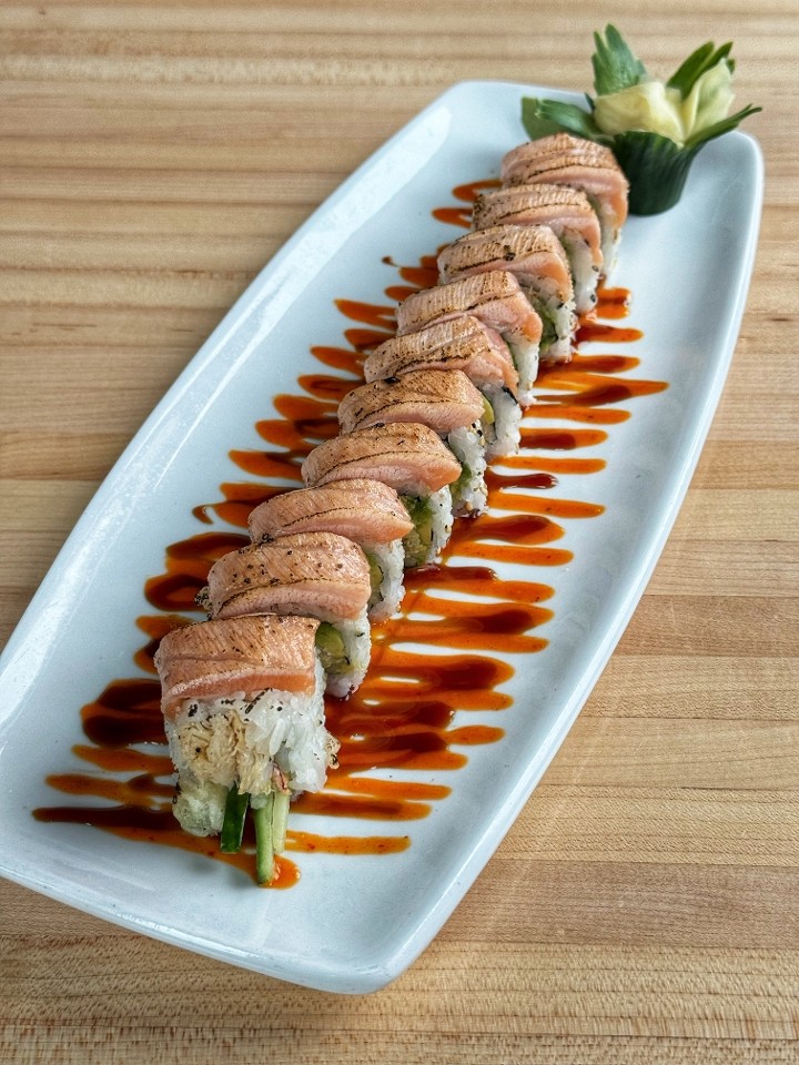 Torched Salmon Roll*