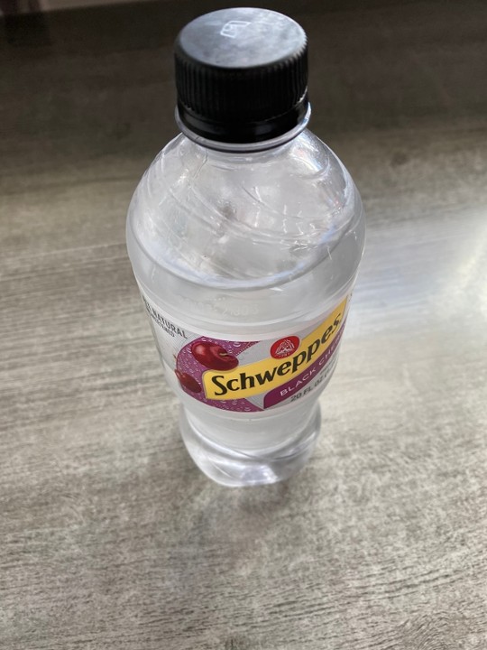 Schweppes Sparkling Black Cherry (20oz)