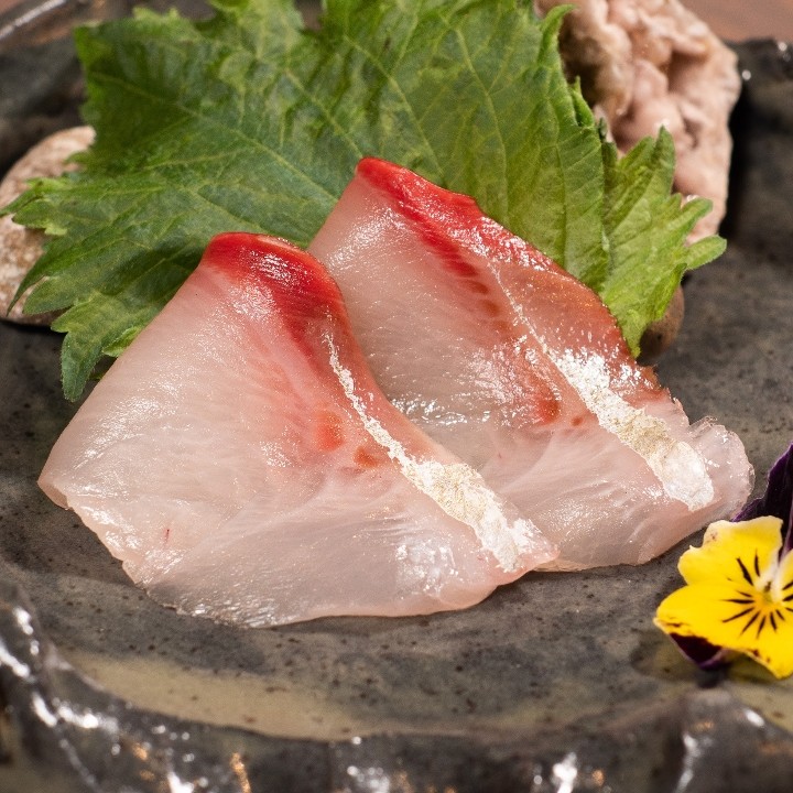 KANPACHI SASHIMI