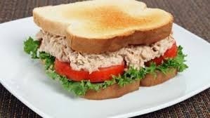 TUNA SALAD SANNDWICH