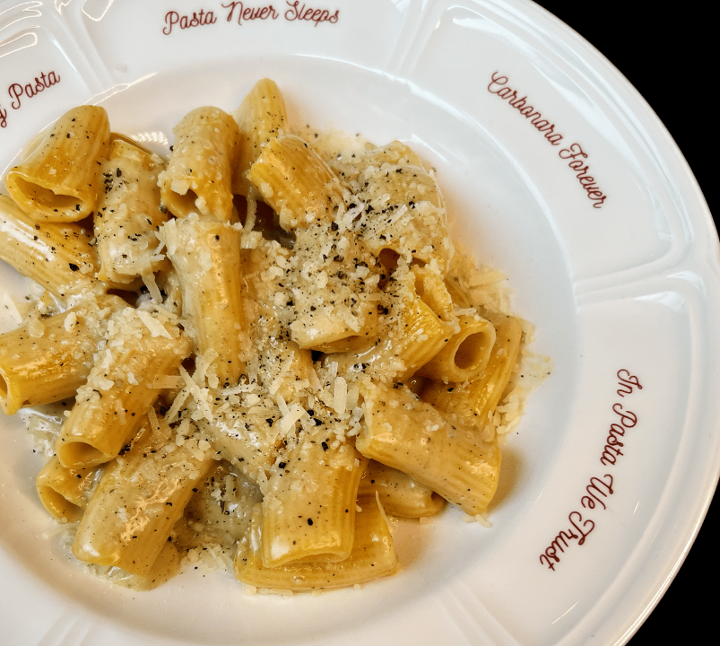 Rigatoni Cacio e Pepe