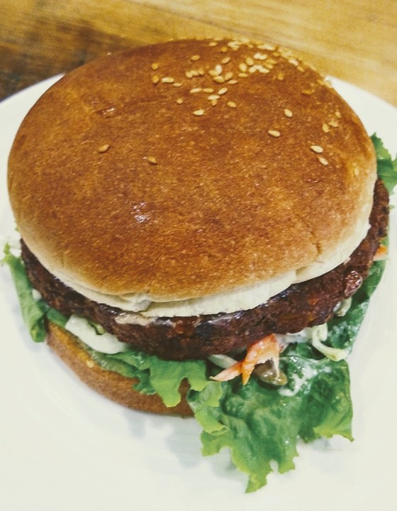 Coleslaw Burger (Vegan)