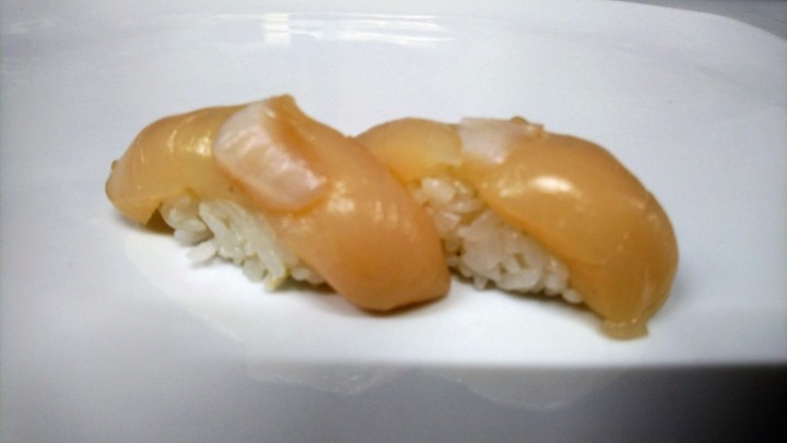 Nigiri Scallop