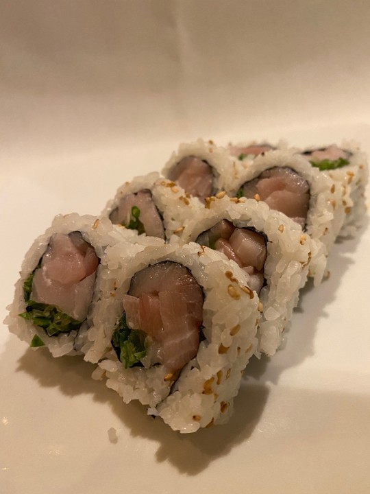 Yellowtail Roll 8pc