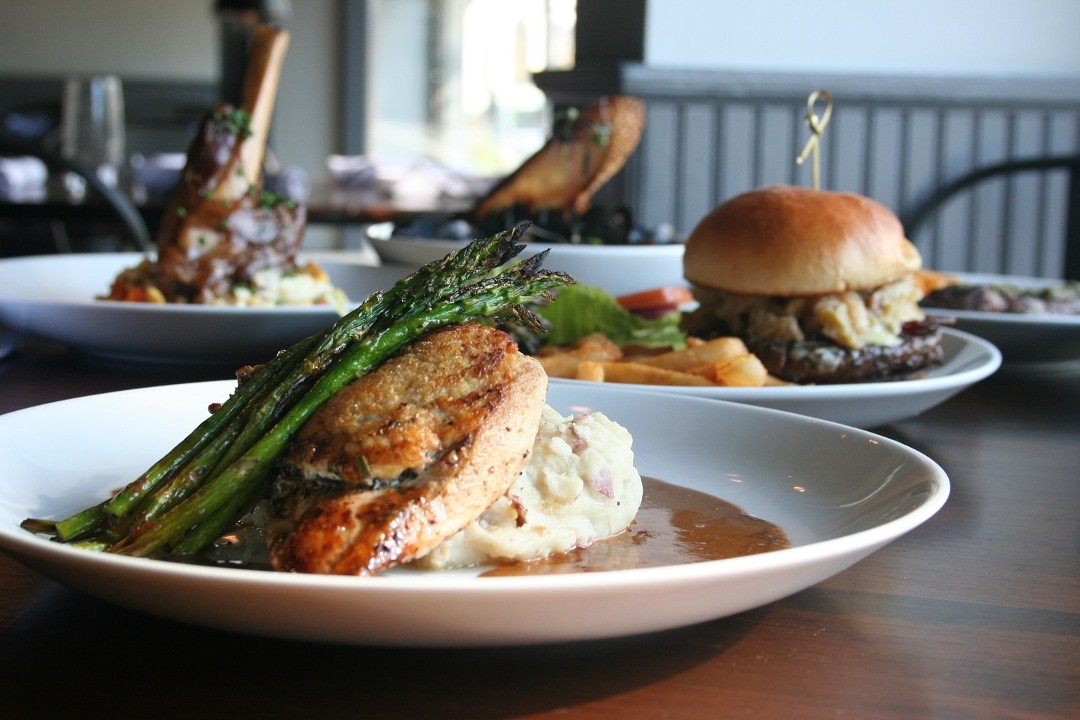 The Tavern @ The Iron Horse