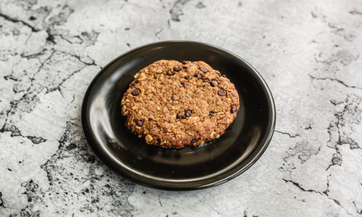 Peanut Butter Oat Chocolate Chip cookie (VE/GF)