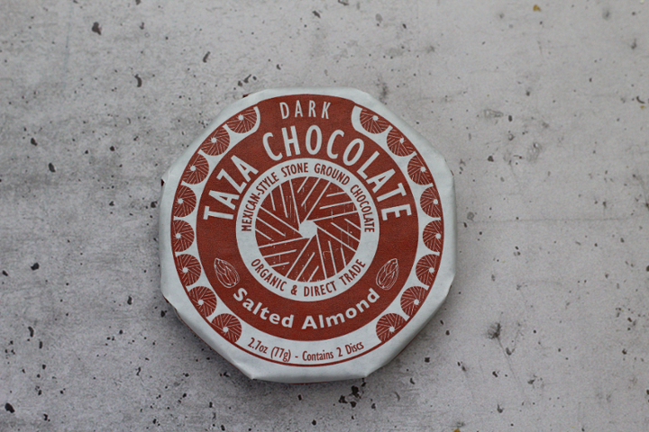Taza Chocolate Disc - Salted Almond
