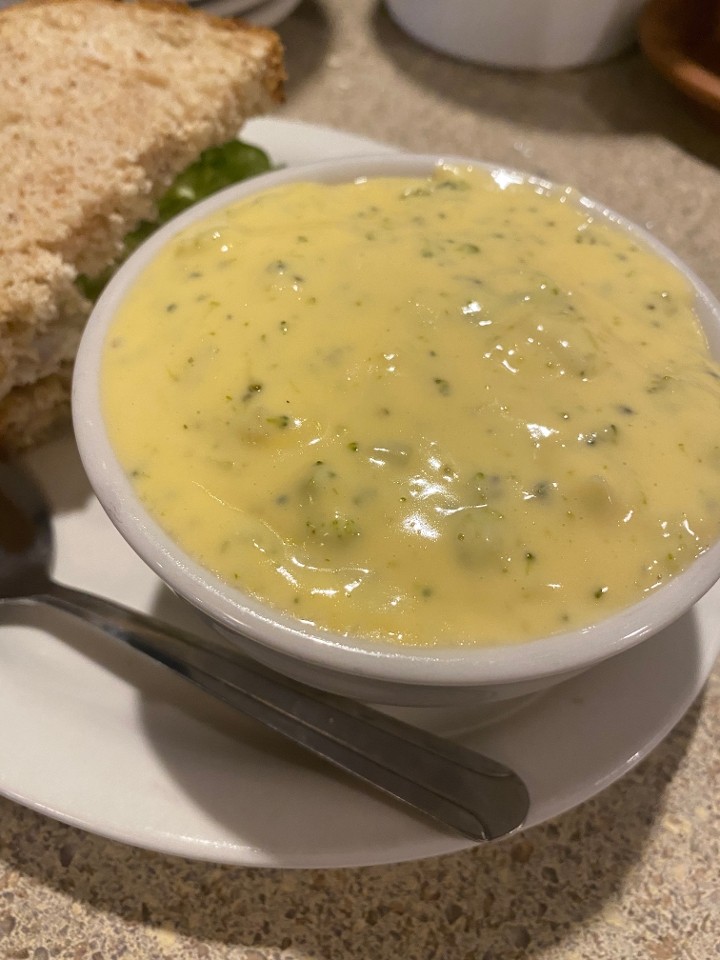 Bowl Broccoli cheese soup