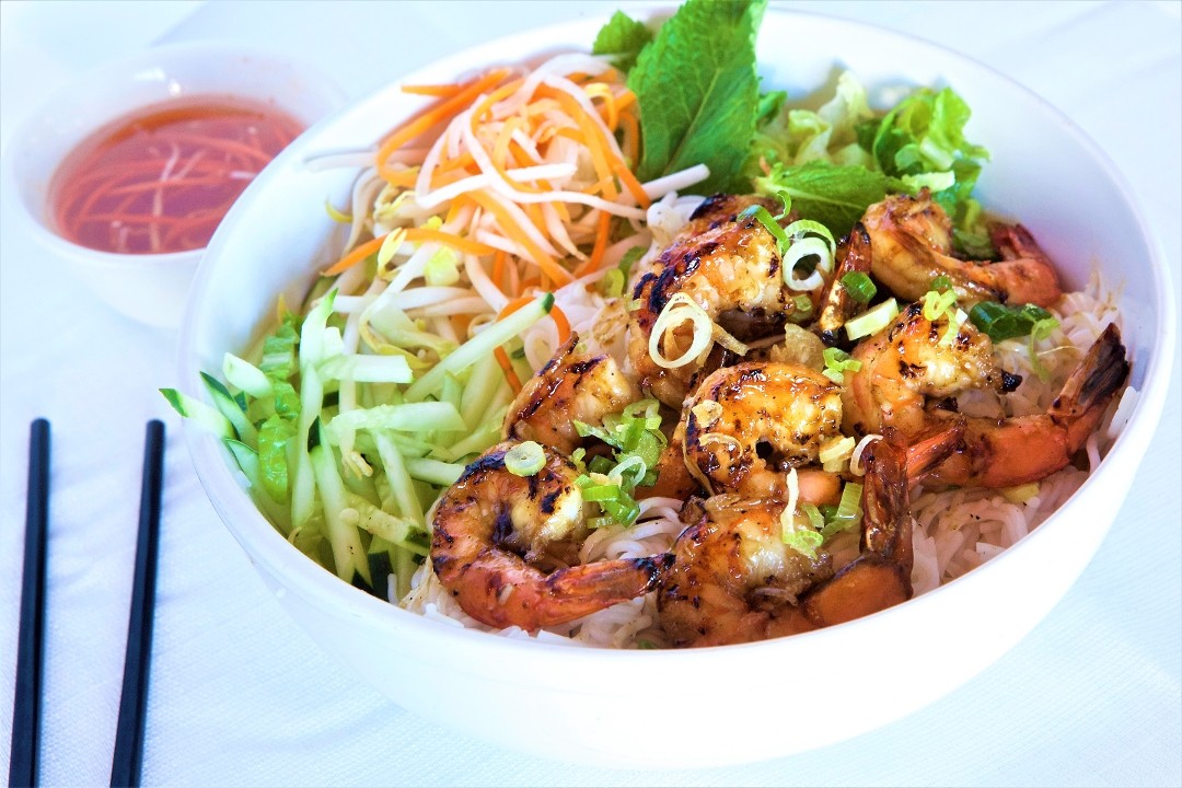 Freshly Grilled Shrimp Salad Bowl (Bun Tom Nuong)