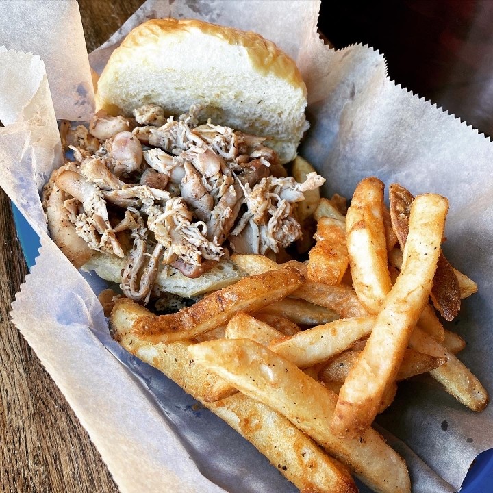 Pulled Chicken Sandwich