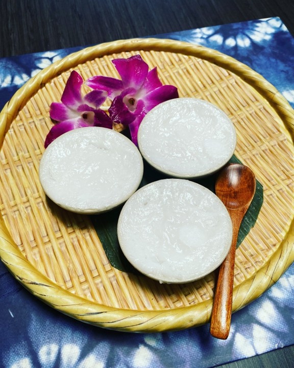 Khanom Thuai/Coconut Rice Pudding