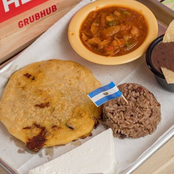 Salvadoreno Restaurante- Thomas Rd - Phoenix