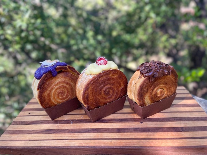Ube Supreme Croissant