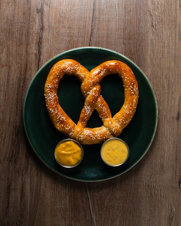 Fresh Baked Soft Pretzel