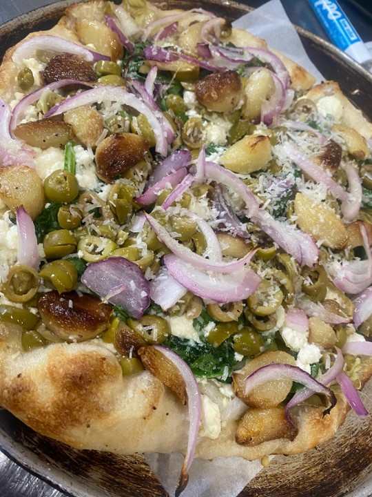 Gluten Free Roasted Garlic & Goat Cheese Pizza