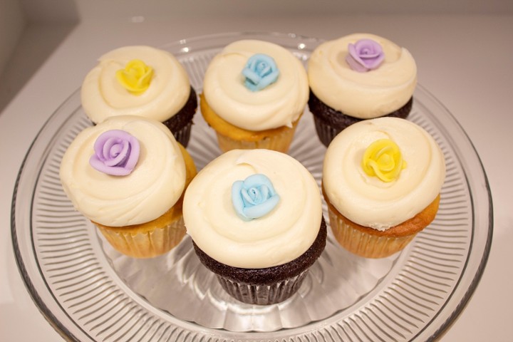 Mother's Day Cupcake Gift Box